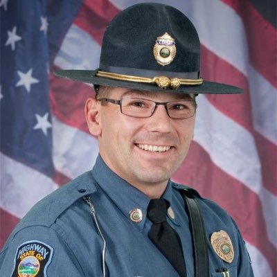 LivePDRadioMike's tweet photo. #livepd Tomorrow 4pm ET! #livepdradio, RE-TWEET THIS & FOLLOW THIS PAGE, When guest will be from Kansas Highway Patrol @TrooperBenKHP ! Listen Live as might have room for extra callers ask questions! @LivePDyes @PatrolPd @TaplersTroops @Sgt_LarkinsGang https://t.co/WirzzjIh6C