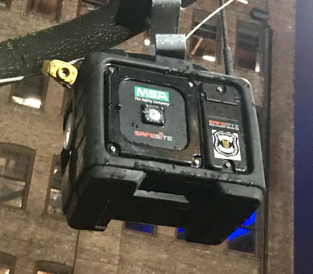 GaryKIRO7's tweet photo. While #Seahawks 12s streamed into the game, this SPD device overhead monitors threats, like radiation, explosives, chemicals etc. #security https://t.co/1IlYRSMb2q