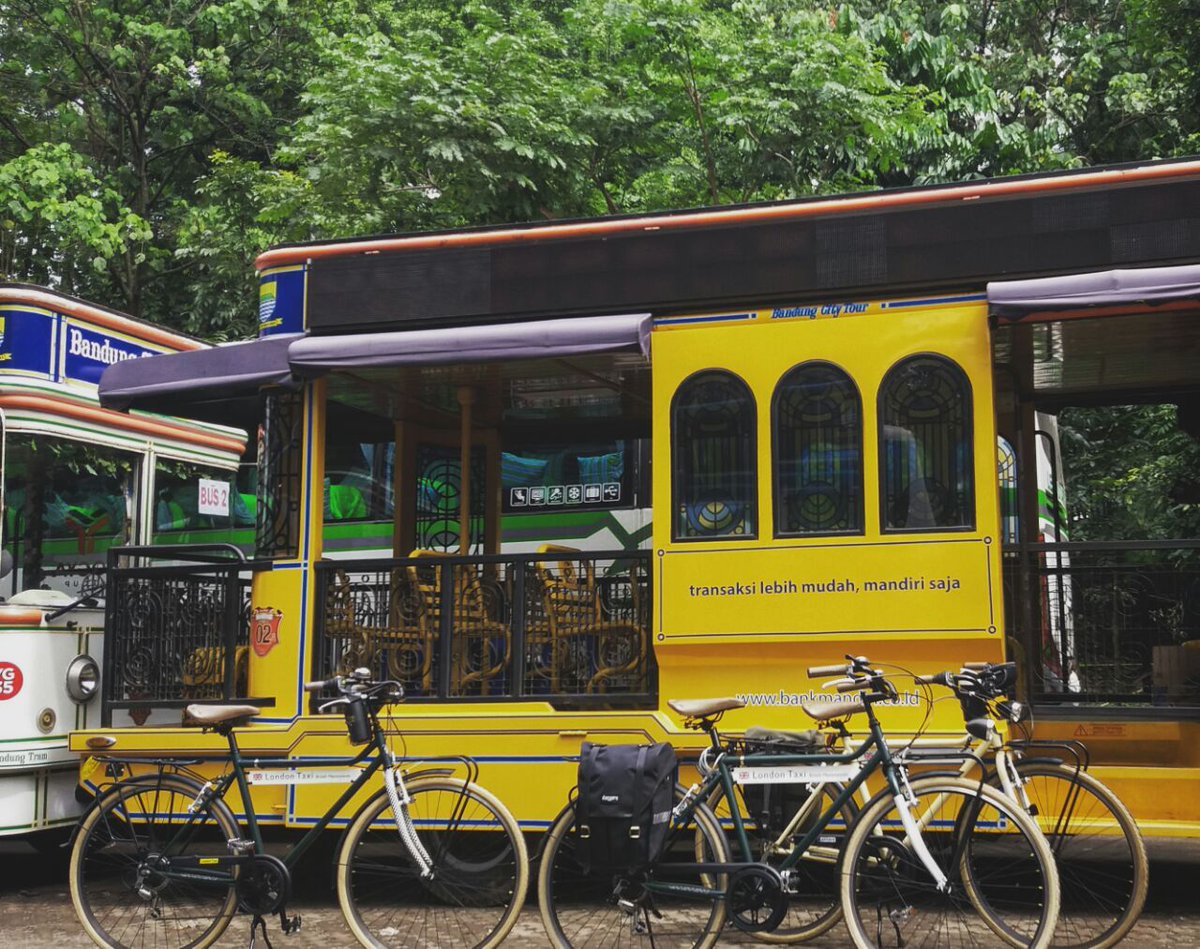 London Taxi bicycle lovers.. yu merapat...