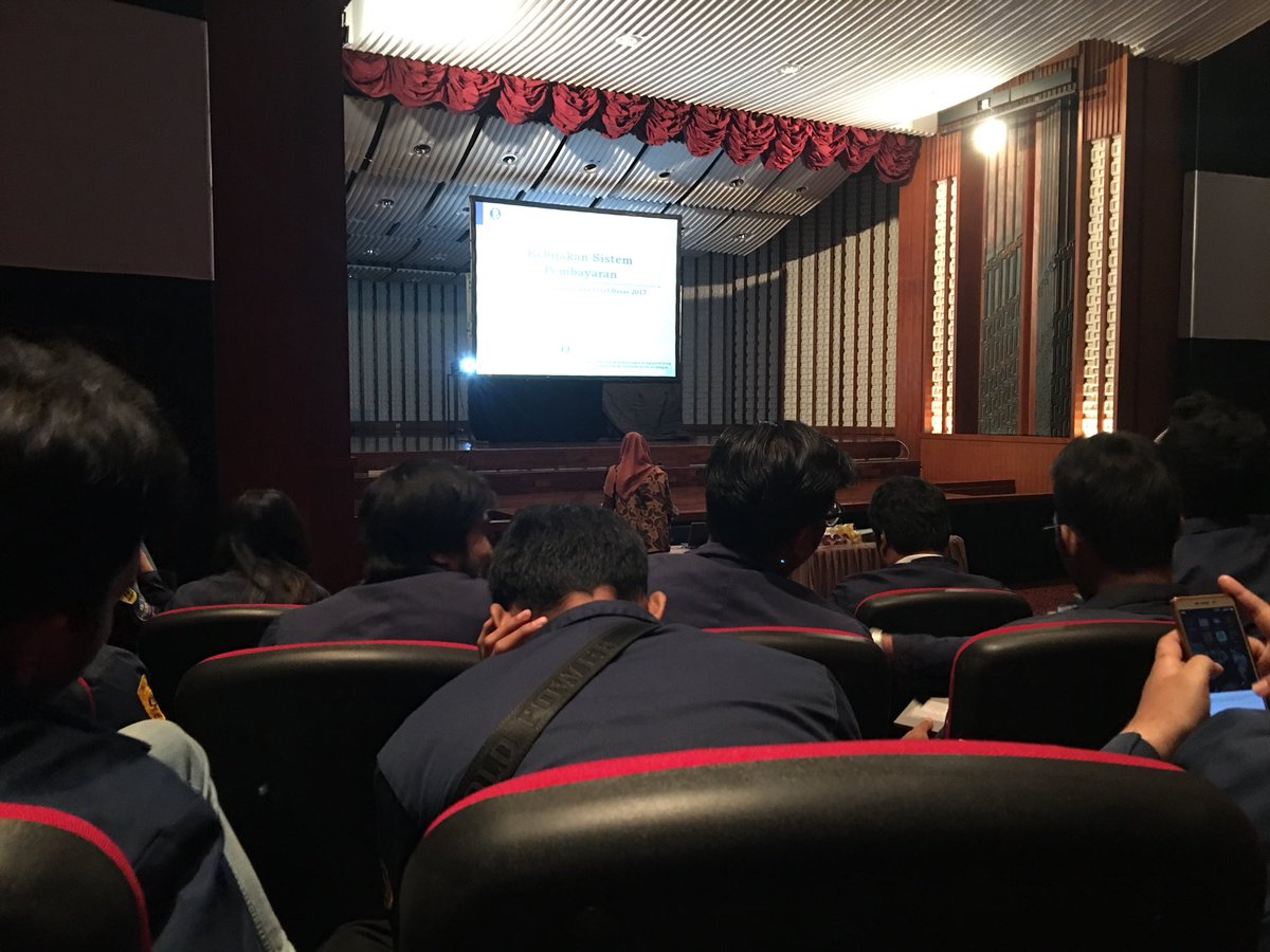 Yeps, kuliah pagi disini 🙏 #kunjunganBI