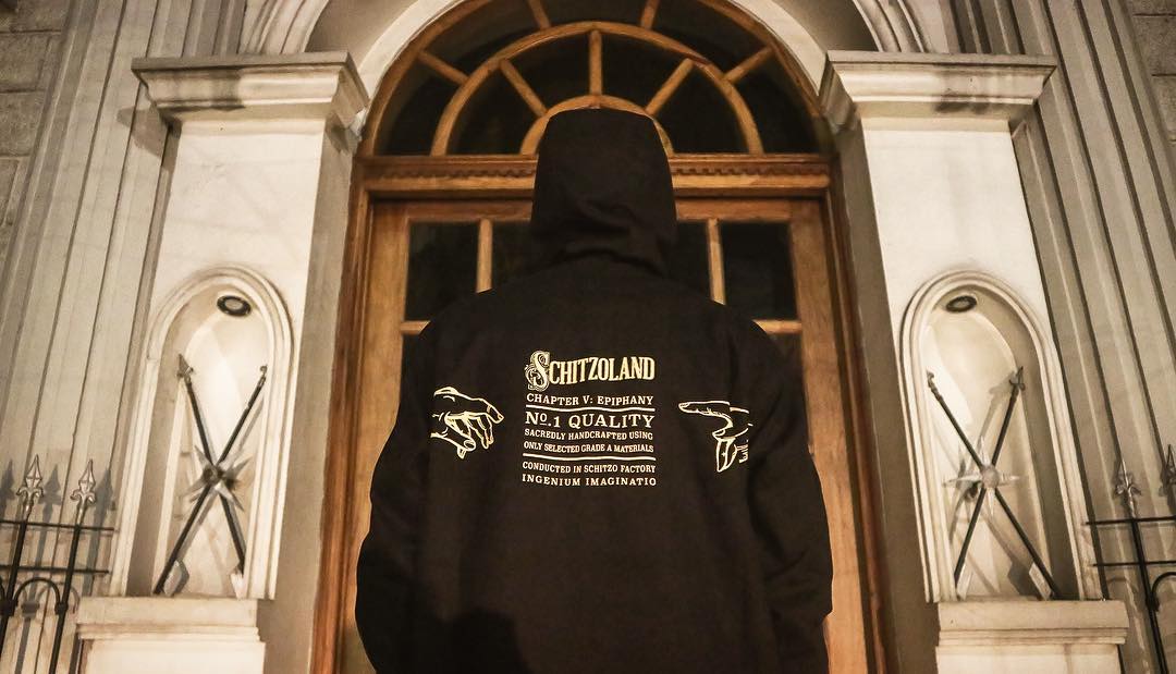 SchitzoApparel's tweet photo. #Chapter5epiphany "MAXENCE " IDR 379.000 Available size S M L XL . For Order text/wa 08569891188 Line (@)schitzoapparel https://t.co/tBdsB36AkW