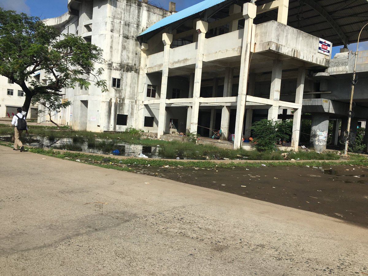 ViswanathGopi's tweet photo. Taramani MRTS station is surrounded with water, requesting concerned authorities @RailMinIndia @DrmChennai to look into steps to clean https://t.co/4jM6Sp1Ajy