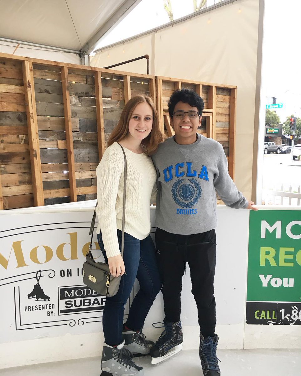modestoonice's tweet photo. SAVE $3 on your skate session all day this Wednesday (11.22) when you wear your school apparel to the rink! Every school counts. Discount available for in-person purchases only. #ModestoOnIce #CoolestPlaceInTown https://t.co/XVJtPLuQ9j