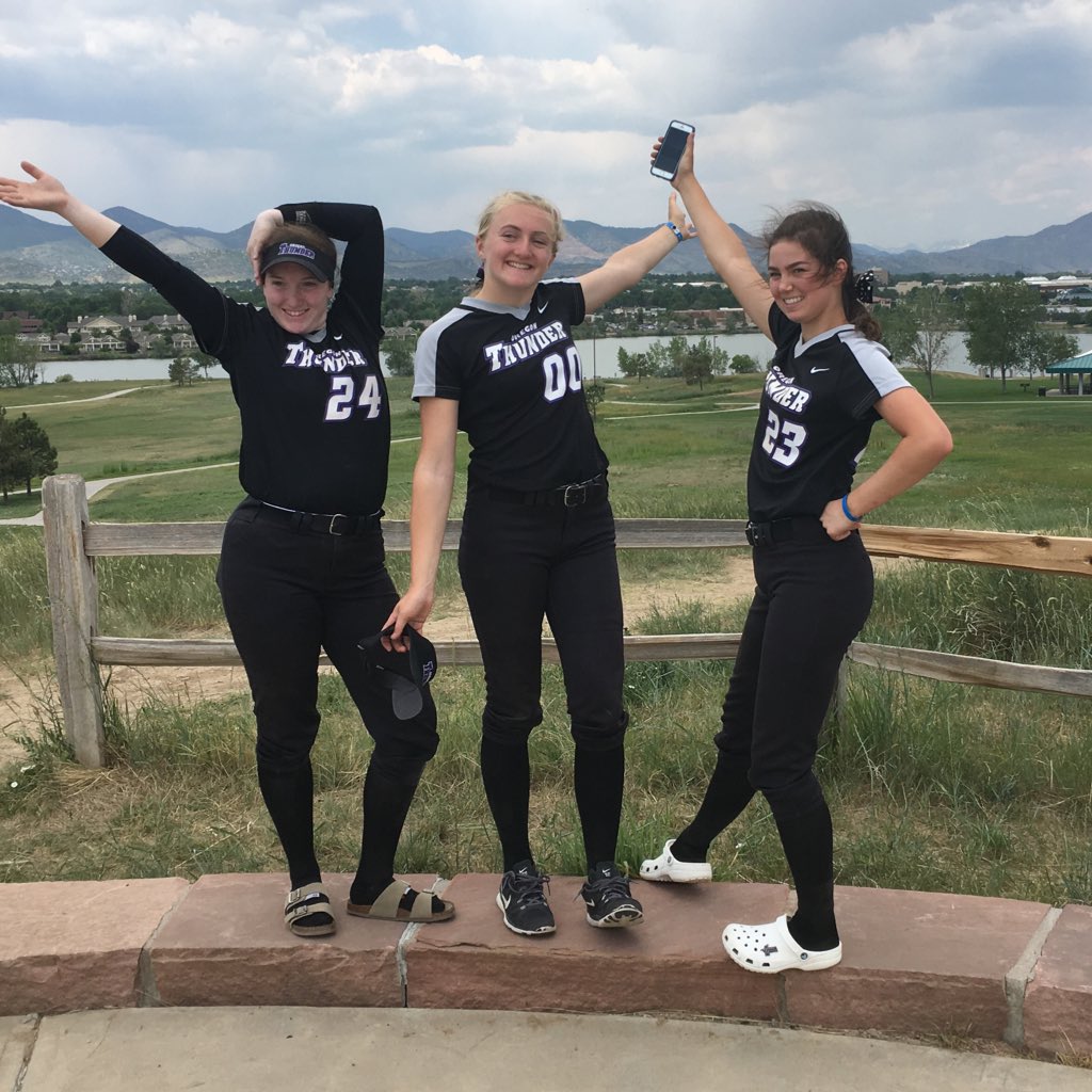 kkpdxx's tweet photo. #NewProfilePic #whatrthose #crocs #co #windy #columbinememorial #tada #itsafence #donttakeoffense #weplaydefense #dingers #grind #apollos #pollo #chicken #d4 #lebronjames #yesthatsahannahmontanalogoonmycroc #ninja #cloudyday #orthunder #squad #toomanyhashtags #dope #reademall? https://t.co/AlpEWPoHo1