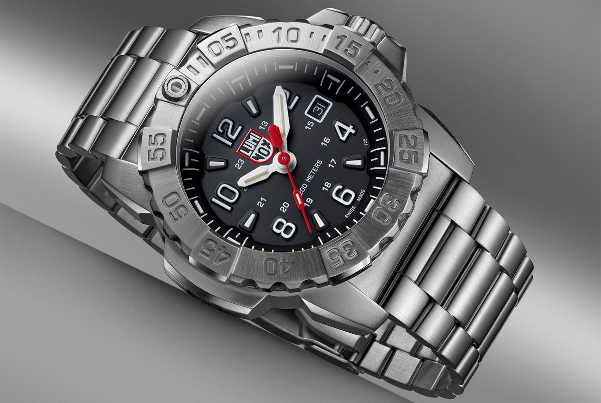 gearpatrol's tweet image. A steel Navy SEAL watch, Anker's ultra-affordable wireless earbuds, a unique knife and more (pres. by Luminox) #AlwaysVisible #EssentialGear 
gear.gp/jxyDQ