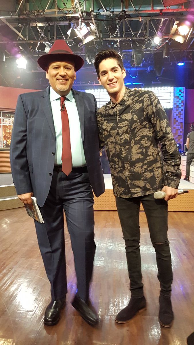 sonymusicmexico's tweet photo. #JaryArmy! No se pierdan esta noche a @Jaryoficial en @Esdenoche por @unicable_canal a las 10:30pm! #JaryEnEsDeNoche https://t.co/FP6Xd8trIk