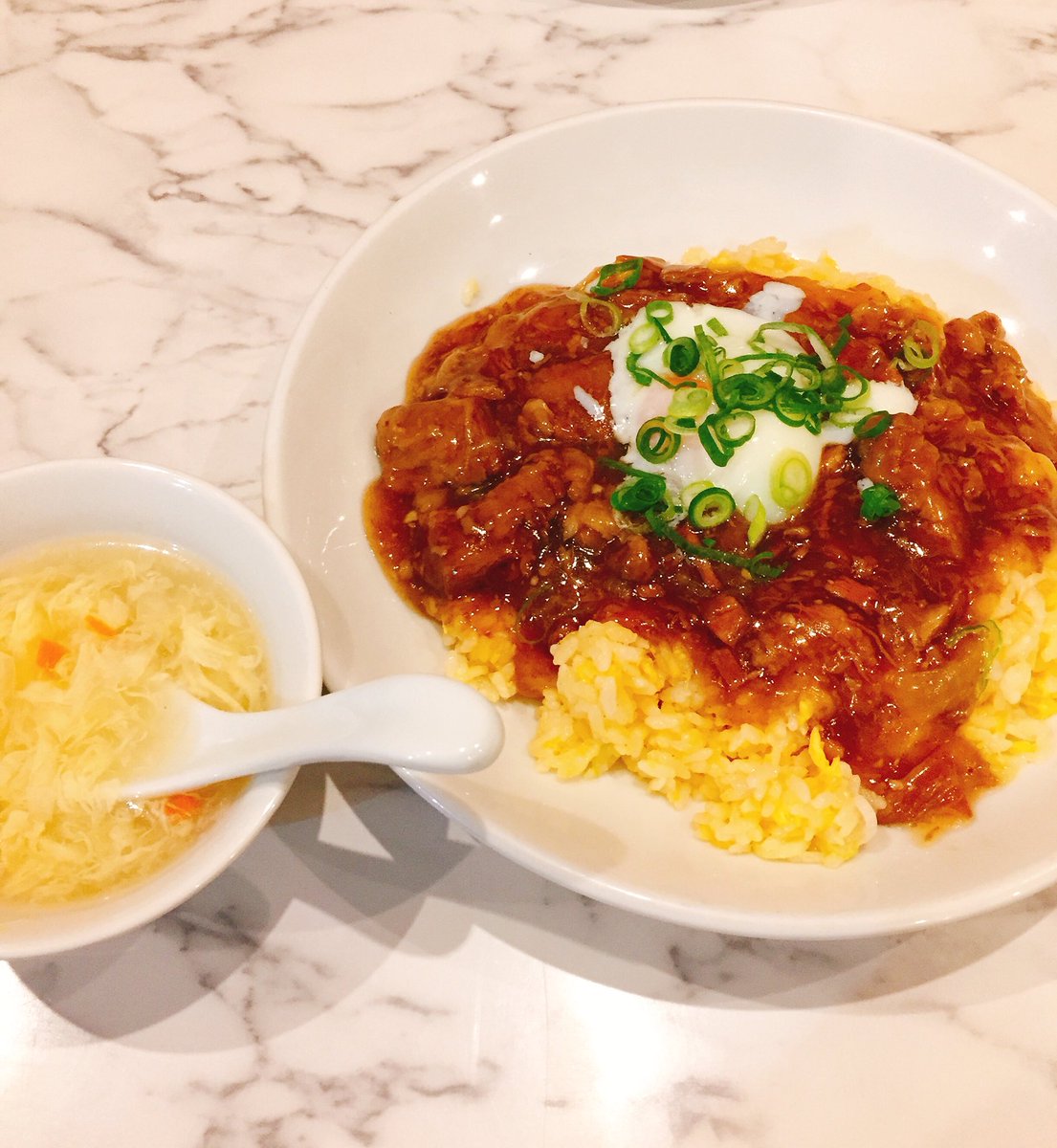 pampukinhat's tweet photo. 千代田区外神田【 雁川】
『牛すじチャーハン』

とろとろの牛すじ餡とチャーハンの相性が抜群！！
チャーハンだけで食べても美味い(´∀｀)
#炒飯 #飯テロ #ランチ #アキバグルメ #秋葉原 #アキバ #牛すじチャーハン #中華 #グルメスタグラム #グルメ https://t.co/Xtquj021HM