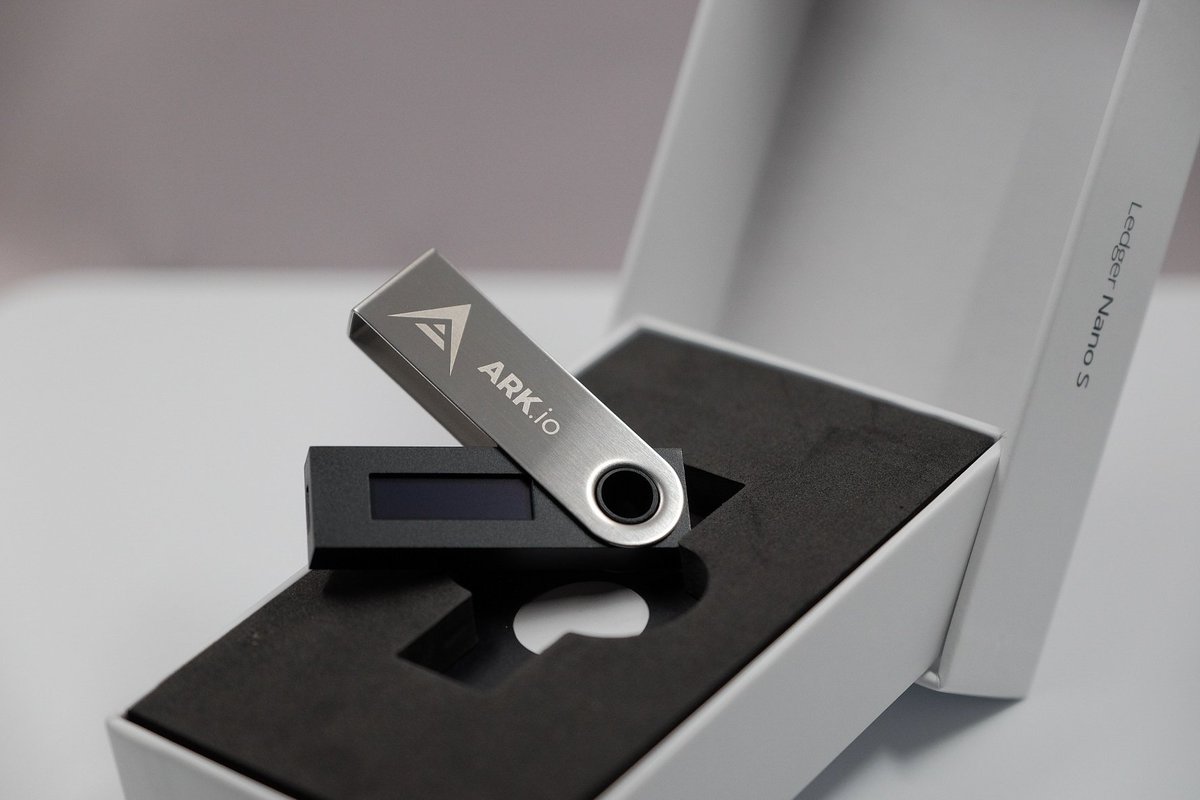 ArkEcosystem's tweet photo. Tis the season for $ARK shop deals, this weeks deal is $10 off an #ARK #LedgerWallet using promo code: ARKsale1. This code ends Nov 27th at 11:59pm cst, limit one per customer. https://t.co/Gwbq9KAZaU #sale #blockchain #bitcoin $crypto https://t.co/uuYdqL0VxF