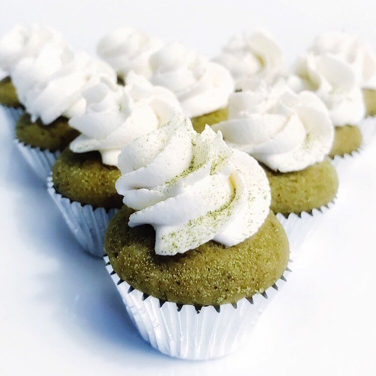 whimsicalbakery's tweet photo. Green tea matcha 🙌🏻 https://t.co/bKGUUMwzMU https://t.co/9LtY7QpIba