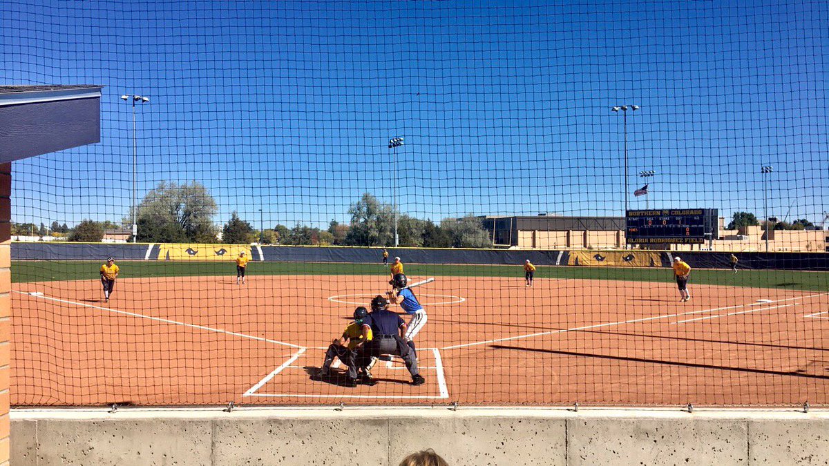 KSimonsgaard's tweet image. super happy to announce that I’ve committed to play D1 softball at the University of Northern Colorado! Go Bears! 💙🐻💛