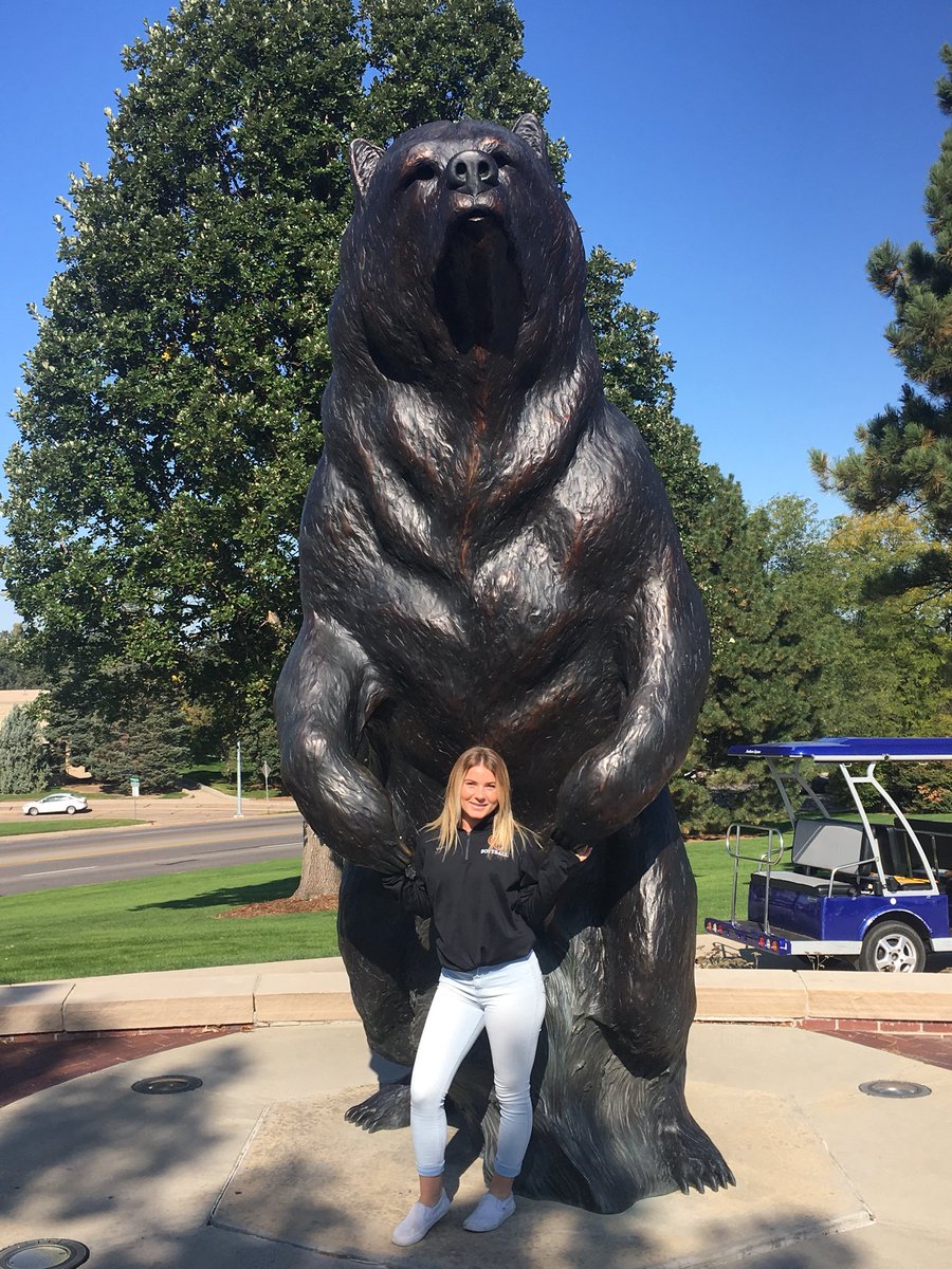 KSimonsgaard's tweet image. super happy to announce that I’ve committed to play D1 softball at the University of Northern Colorado! Go Bears! 💙🐻💛