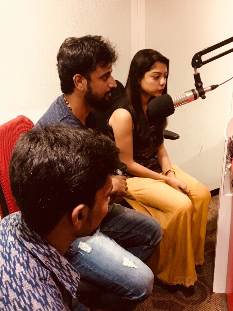 SuryanFM's tweet photo. #Seemathurai movie promotion at @SuryanFM @geethanbritto @josefranklin007 @editorveera @ActorViji @santhoshthiya @VarshaBollamma @SureJd https://t.co/TUlB64ospF