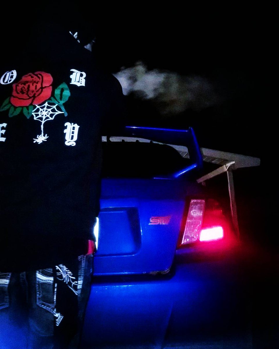 NLevdanskiy's tweet photo. #lateNights #Highflights #Subaru #STI https://t.co/YLZp3BthXq