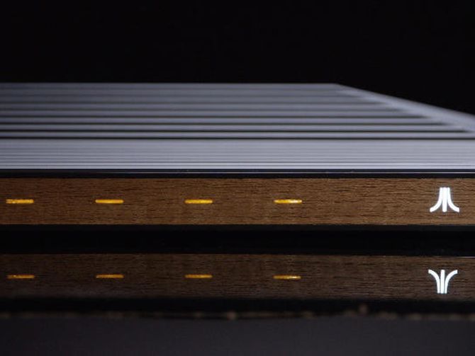 CNET's tweet image. Ataribox will have AMD inside, run Linux, cost under $300 cnet.co/2zSyyye