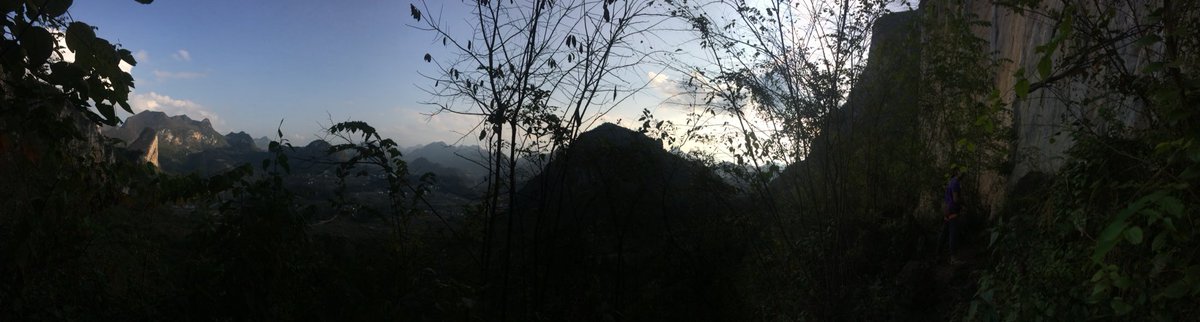 nicoecuescala's tweet photo. Escalada de Cálida en China 🇨🇳 3 días mas! Proyectos pendientes y otros tachados ! Volveremos ! https://t.co/u67bPcpsyq