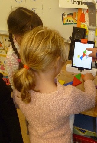 KanakaSD42's tweet photo. Kindergarten learners build #tanagrams with Osmo.  Brain exercises with @dawnflan #spatialthinking #visualproblemsolving  #SD42thinks https://t.co/Doa0z2yuYs