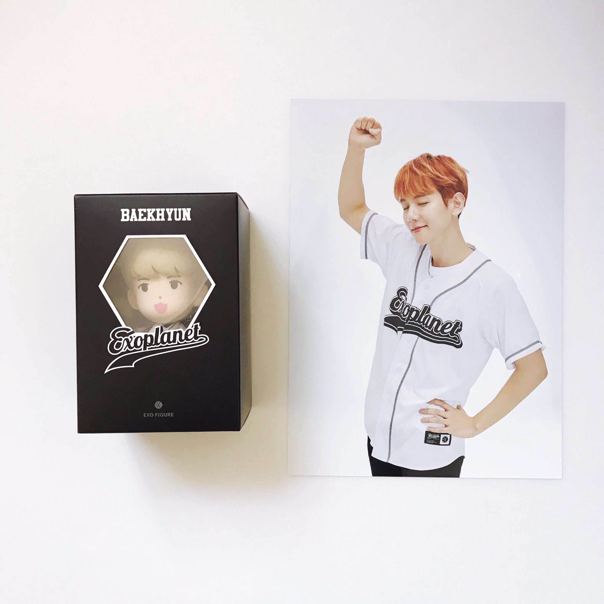 EXO] EXIST EVERLINE Pop Up Store 'BAEKHYUN' Uniform Official