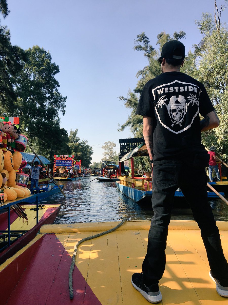 Dumb_Dick_Dylan's tweet photo. #RaidersEnMexico #vivalatfc 🔺 @HiToneValenz #tfctmbh https://t.co/L4XYHxQ6Of