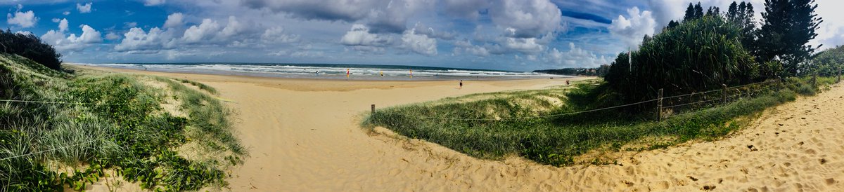 Raddy69's tweet photo. Always looks great #Coolum #beach #sunshinecoast #surf #ocean #bigwavestoday #lotsofwind #noswimming 😂 https://t.co/AQKa1D6cwW