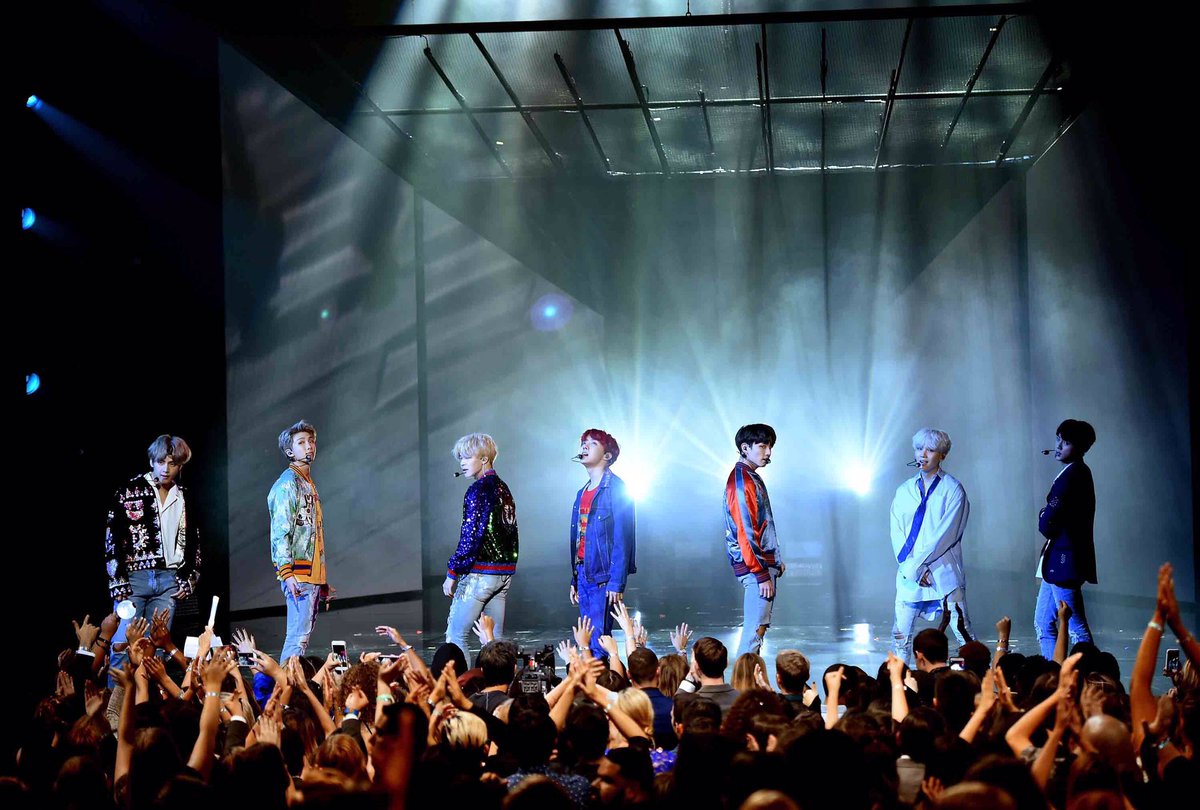 whalien_52's tweet photo. #BTSisNotYourAverageBoyBand
I'm 20 just younger 2 days than jungkook.When I was in senior year it's really an impotent period for me,there was a serious accident in my family.I felt sooo hard to spend it.But then I met BTS,they rose me up. https://t.co/RsFdgFhyVS
