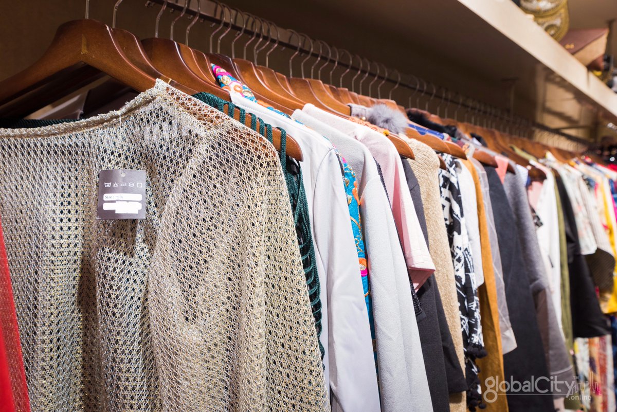 globalcityLifes's tweet photo. BLUSH WORK - Ghod Dod Road
#Address: 206, Canopus Mall, Near city bank, Ghod Dod Road, Surat.
☎ Contact: +91 98798 96887
https://t.co/RX0rlHldkU
#blushwork #customiseddresses #westerndresses #traditional #canopusmall #GlobalCitySurat #SuratCity #GlobalCityMumbai #GlobalCityIndia https://t.co/fztLXUDf48