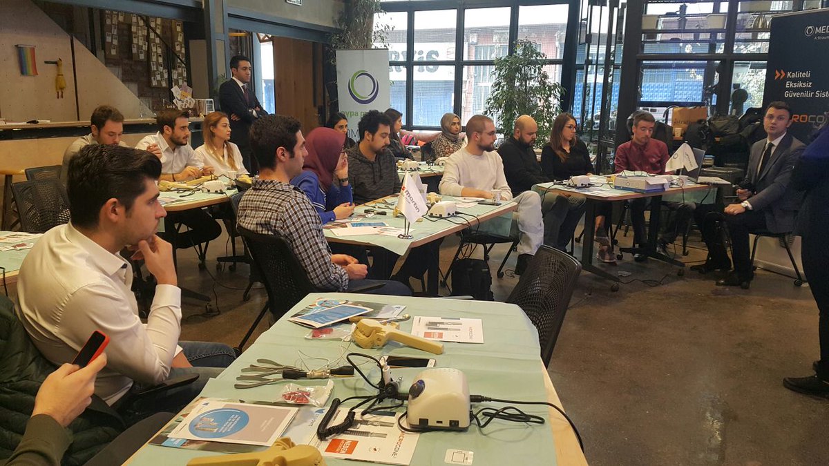 medentika_tr's tweet photo. 19 Kasım'da Mos Academy'nin Impact Hub İstanbul'da gerçekleştirdiği 'Mandibular Fraktürler ve Tedavi Seçenekleri' workshop'ında Straumann Group olarak yer aldık. #medentika #straumanngroup #microcone #dentalimplant #dişimplantı #implanttedavisi #implantoloji #dental #implant https://t.co/gqUT6CoqKj