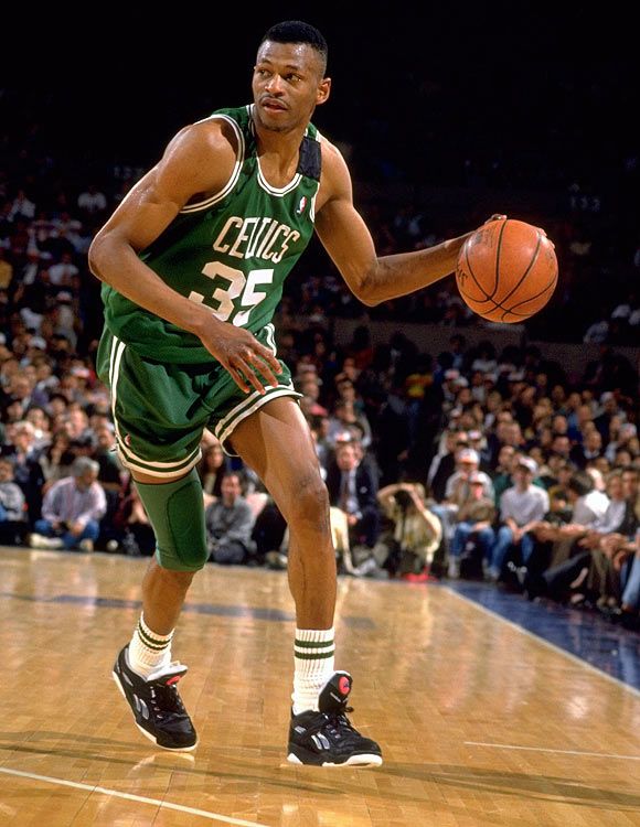 Happy Birthday to Reggie Lewis, who would have turned 52 today! 