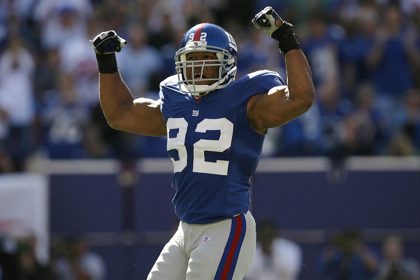 Happy Birthday to Michael Strahan who turns 46 today! 