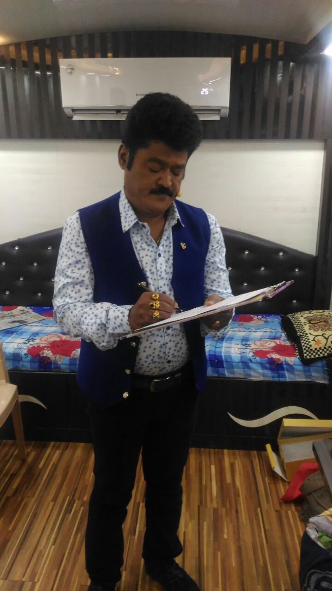 poornakapasi's tweet photo. "VIPs, Politicians, Actor and Actoress:
Mr. Jaggesh, an Kannada actor, director, producer and politician has not only supported by signing Abhayakshara campaign he has addressed his fans to support the cause.
#PrtectWithPen" https://t.co/JMB4FCiK8T