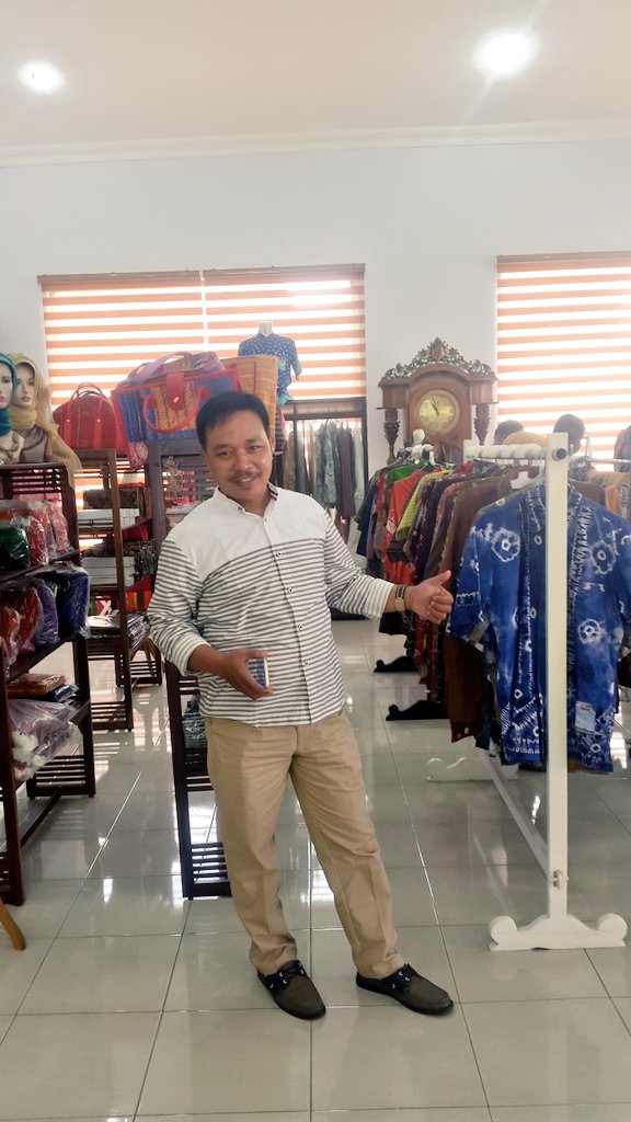 Selamat siang sahabat muda, hari ini kami di desa ponggok kab. Klaten 
Ingin melihat manajemen pengelolaan BUMDesa serta strategi pengembangannya
<a href="/MohQosimNU/">H. Mohammad Qosim</a> <a href="/ImronRosyadiNU/">Imron Rosyadi</a> <a href="/DPCPKBGresik/">DPC PKB Gresik</a> <a href="/LPP_PKBGresik/">LPP PKB Gresik</a> <a href="/HMQodir/">HM.abd.Qodir</a>
