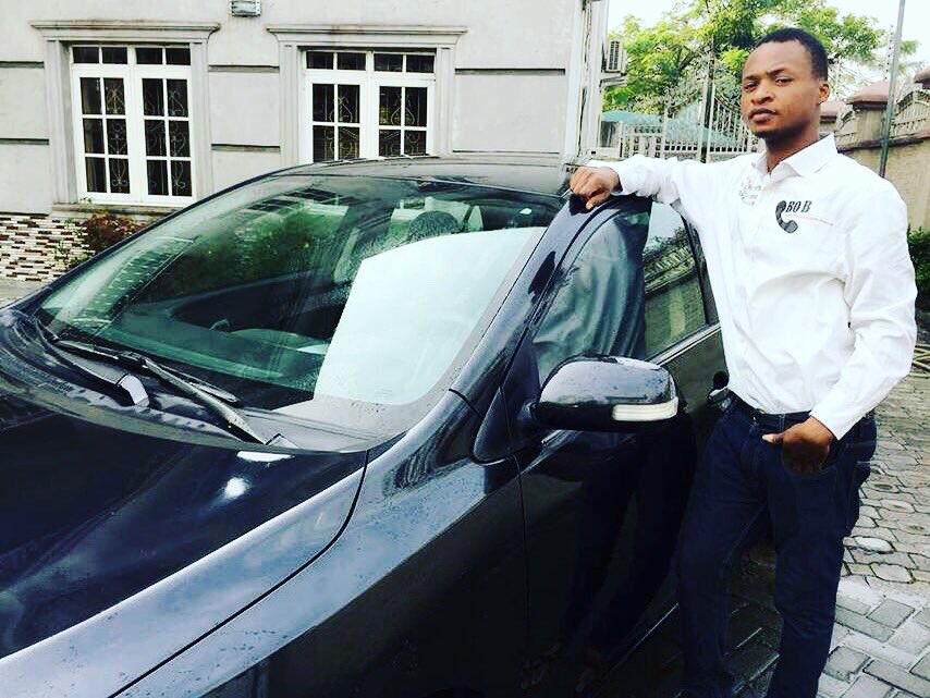 callbob_ng's tweet photo. The professional look of a Transporter and his bae😘🚘! #portharcourt #CallBob #Nigeria #ExecutiveCabService https://t.co/Jxt3SR9j5r