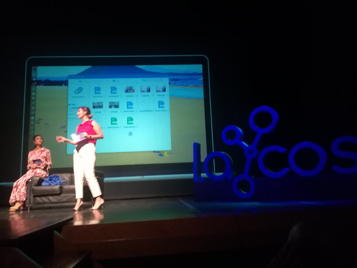 isgildelgado's tweet photo. Divertidas y talentosas, @NadiuskaRamos @Estefania_GES nos explican el universo @Laycos_ES #DescubreLaycos https://t.co/Myrkvh5FM2
