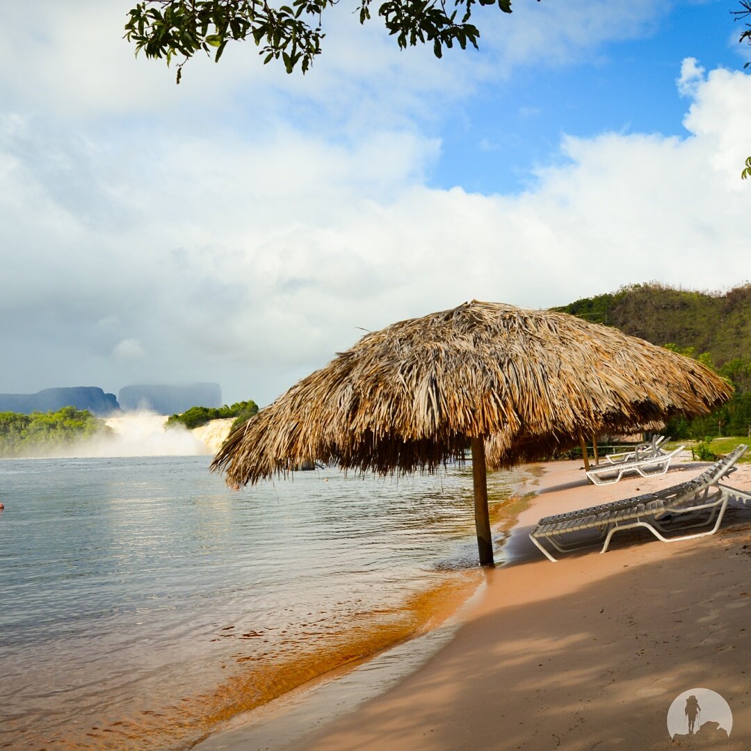 AyapainaTours's tweet photo. Canaima es el destino ideal para unas navidades y año nuevo diferentes ¿Con quién la compartirías? 
#AyapainaTours #ViveLaAventura #Canaima https://t.co/VCcbkPpK1r