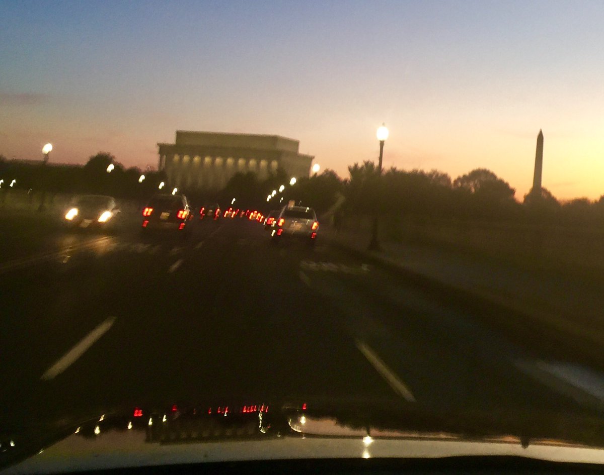 emersonclinical's tweet photo. 6;30am good morning D.C. I always feel so happy, honored, and proud to live here. #Thanksgivingthanks https://t.co/kbm8s2AI4b
