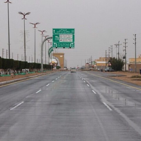 A__5005's tweet photo. امطري ياغيمة الطهر العفيف
واغسلي قلب من الهم .. إمتـلا
.
بلليه بهون ... يالمزن النظيف
وامسحي ضيق ع القلب اعتلا
#حفرالباطن_الان 
#القيصومه
#صوت_المطر https://t.co/4zNZ54kj78