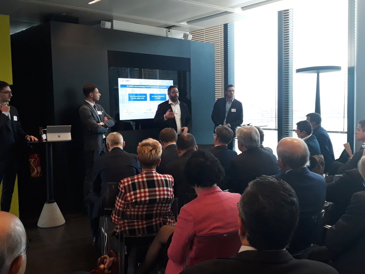 ISIEXPERT's tweet photo. @Isiexpert En direct : transformation numérique du secteur public #APVF https://t.co/x8yApQvbc1