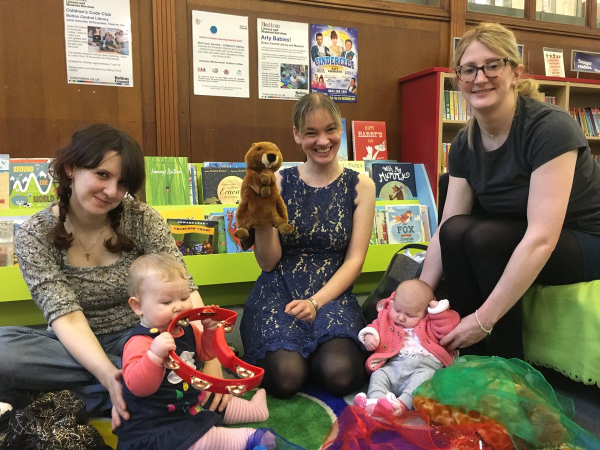 Emma runs Arty Babies every other week at Central Library - exploring our collections through sensory play #OurDay #YourMuseum