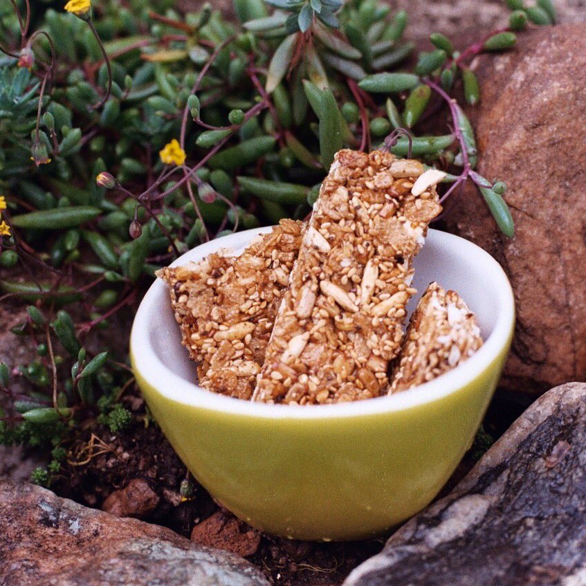 SusanadietaSem's tweet photo. Nuestra Nutritableta #SuSanaDieta
Un snack ideal para cualquier momento del día ☀️🙌🏻 Semillas de chia, sésamo, girasol, arroz inflado y arroz crocante, ya la probaste? https://t.co/Mz1DCVghfd