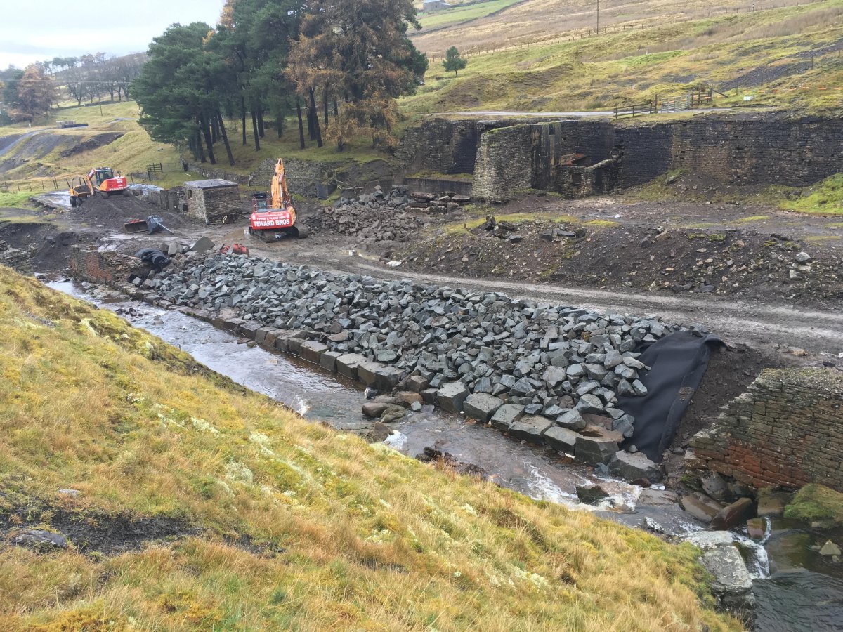 GeoscienceEA's tweet photo. .@EnvAgency working in #partnership with @CoalAuthority protecting #rivers from #pollution by abandoned #leadmines at #Carrshield in @NorthPennAONB. The works will decrease pollution of the River West Allen & prevent further collapse of a 19th century dry stone wall #minewater https://t.co/QVzJKBAu9F
