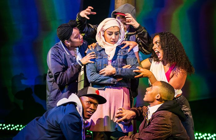 TheStage's tweet photo. .@lilyallen among supporters of cyber bullying theatre project #CookiesPLAY filmed to create schools resource @Masterclasstrh https://t.co/rISNMDEY1Z https://t.co/wKwwmh0zpl