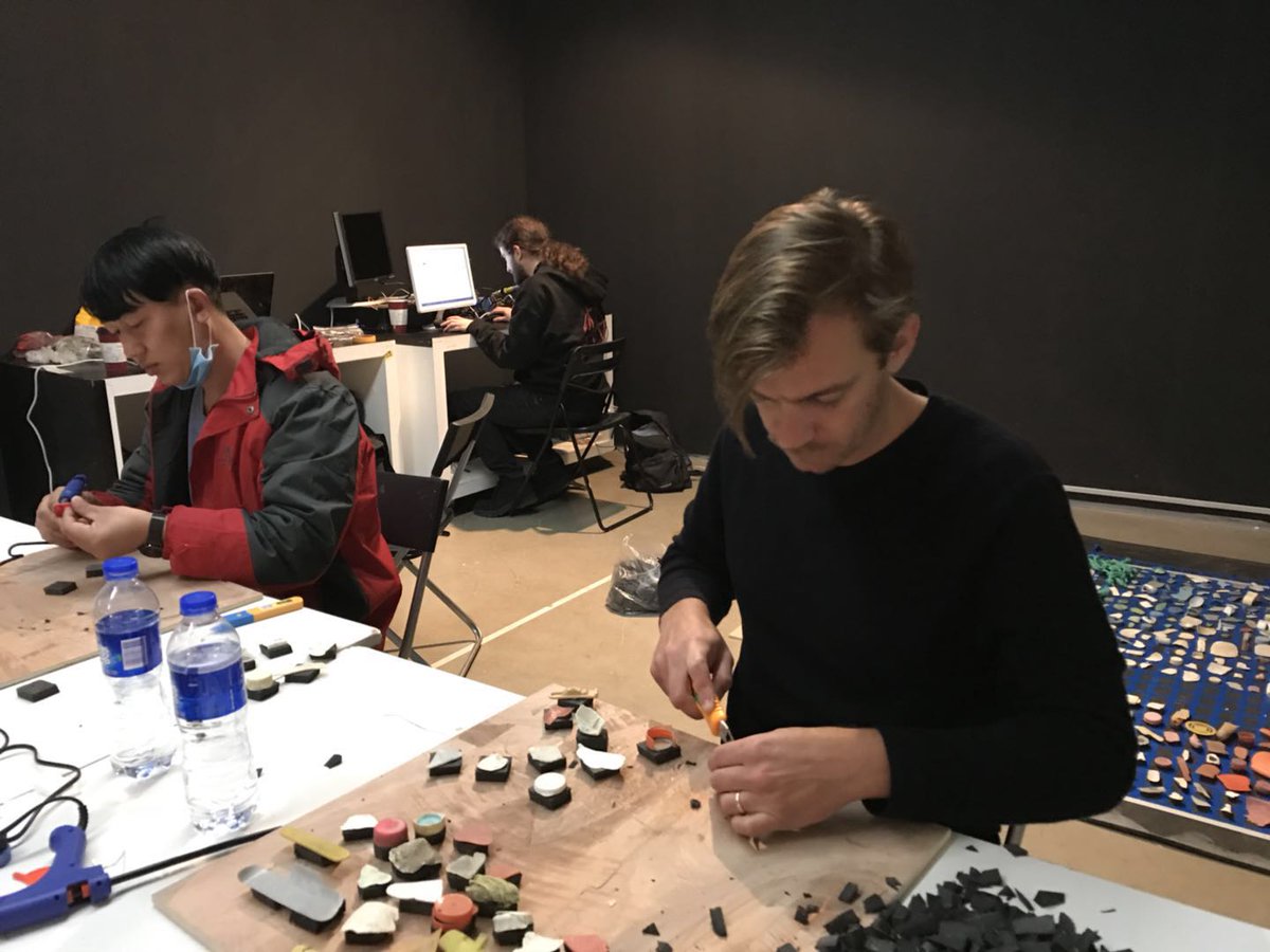 simondekoning's tweet photo. Art installation days with @thijsbiersteker #front404 at #todayartmuseum #beijing #china #contemporaryart #mediaart #installationart https://t.co/aJ98Q8GtbV