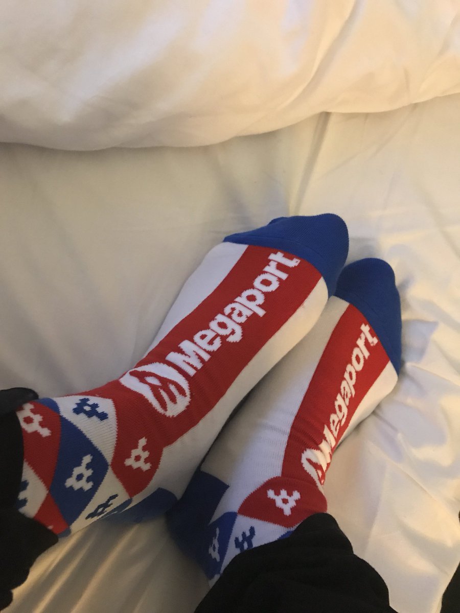 ruth_plater's tweet photo. Pretty darn excited by my new @megaportnetwork socks. 🤟🚀 thanks again @mcoopernl. Wearing them secretly during #LINX99 😏 https://t.co/nSh1y8qUP7