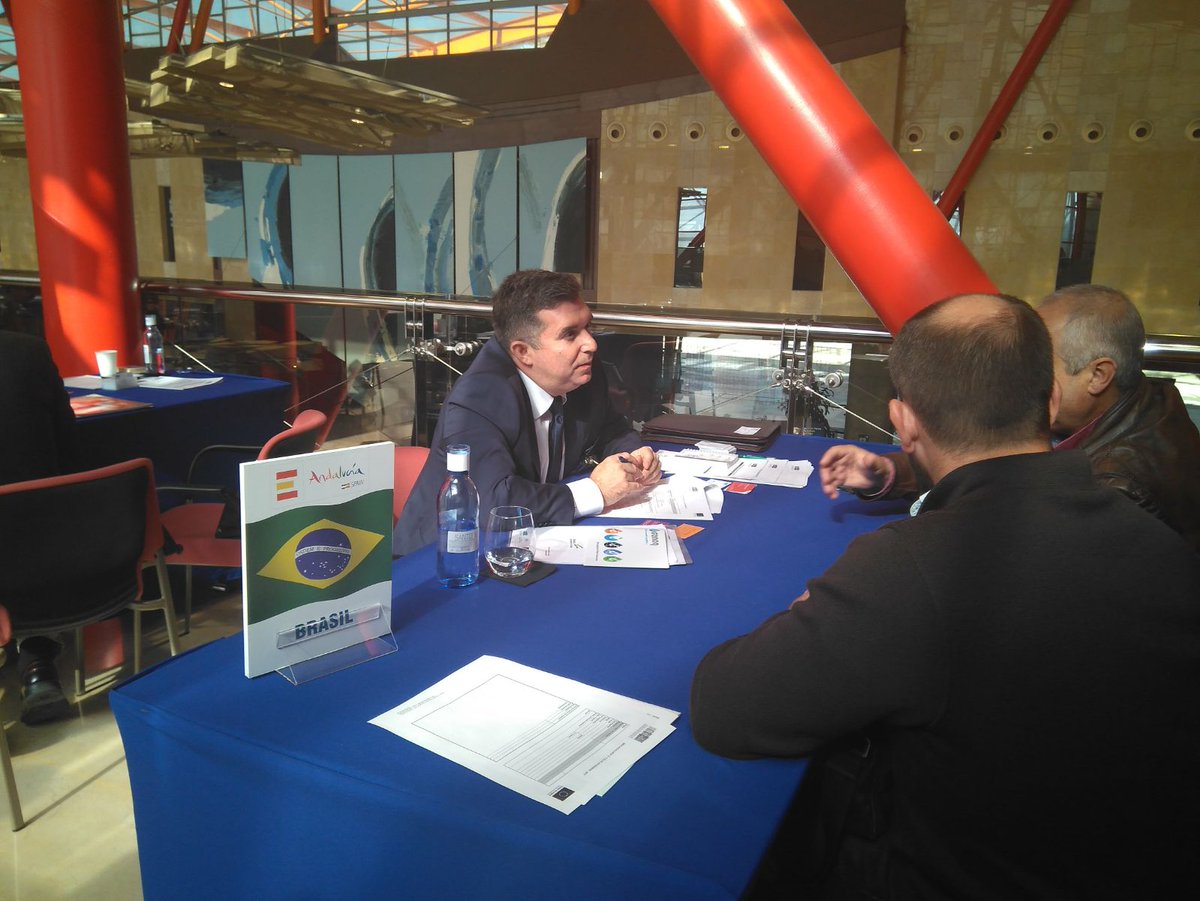 ImpulsoExterior's tweet photo. La red @extendajunta pone a disposición de los visitantes  sus representantes comerciales para solventar dudas a la #internacionalización.
En #IMEXAndalucía puedes concertar hasta 10 entrevistas con consejeros de 59 países. https://t.co/c2y0LqyKq9