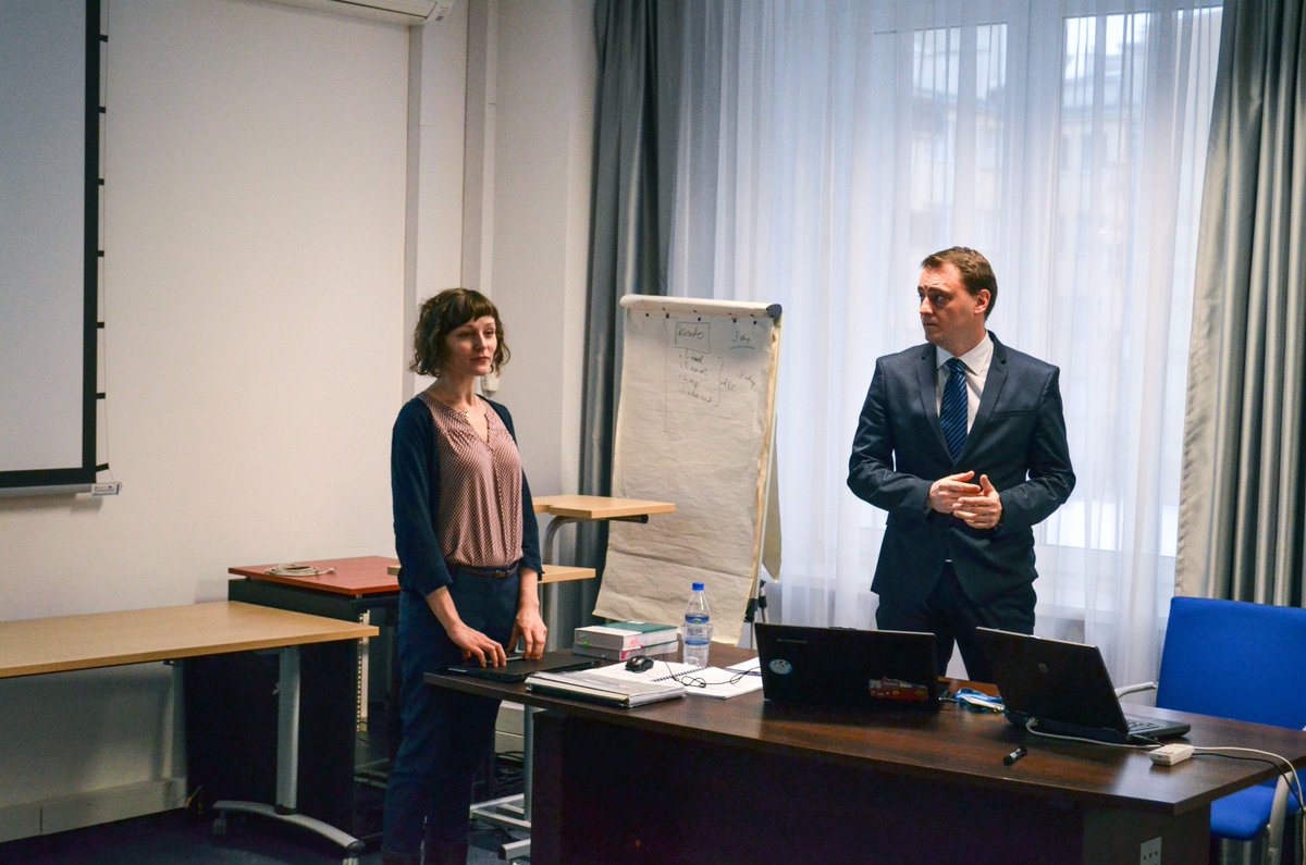 CYFRA_GOV_PL's tweet photo. W @MC_GOV_PL trwają szkolenia z przygotowywania i otwierania danych publicznych. Wszystko w ramach projektu „Otwarte dane – dostęp, standard, edukacja” #otwartedane #opendata #reuse #WCAG Więcej o projekcie na https://t.co/Me3pHtg784 https://t.co/5yp4Fzwdr0