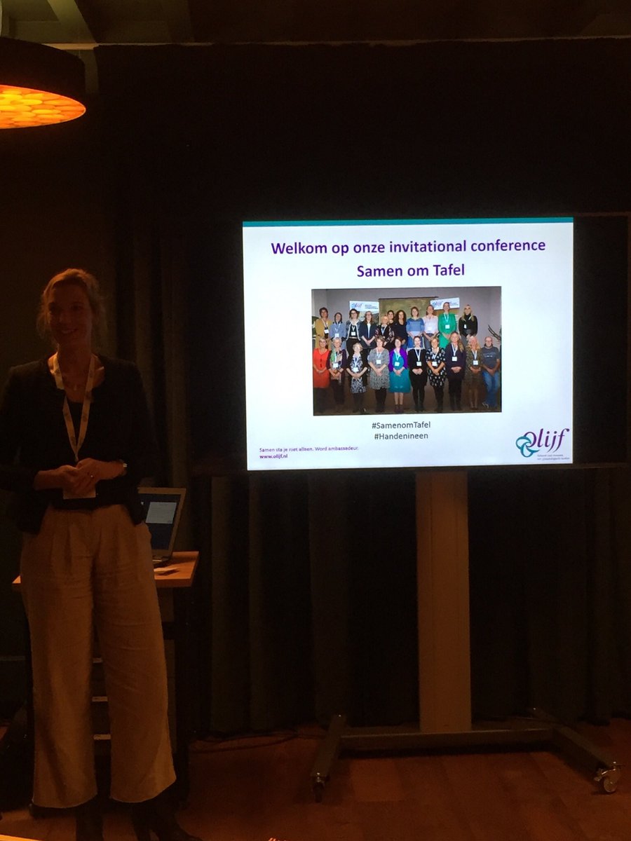 vederkracht's tweet photo. @StichtingOlijf om tafel #invitationalconference met betrokkenen uit #zorgveld #gynaecologischekanker @IKNL @NFKkanker artsen: #dgog #wog https://t.co/ddXVvSweOs
