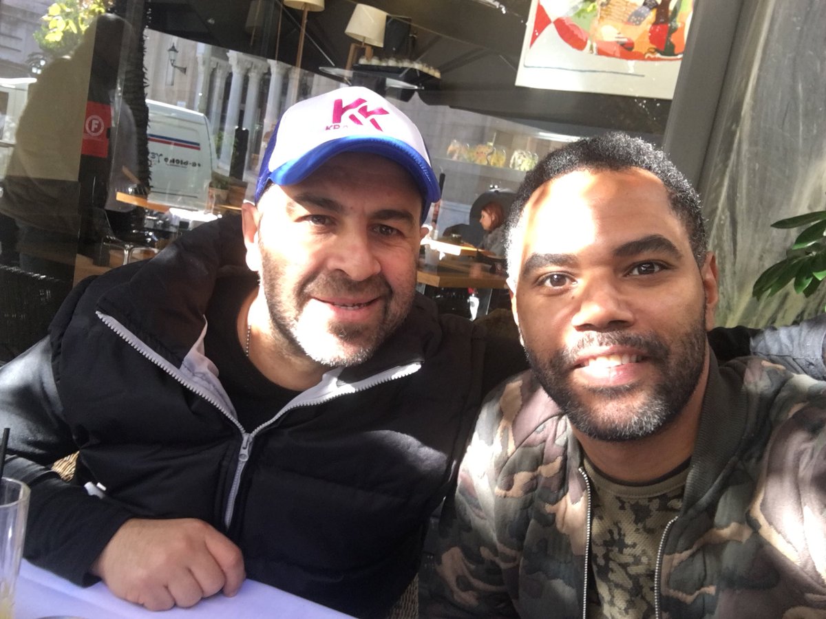 djkrazykon1's tweet photo. I found this guy in Syntagma and he told me Pes tou...ade gamisou!!!
#krazykon #zanbatist #athens2017🇬🇷 @chriszanbatist https://t.co/55q9KnqZUA