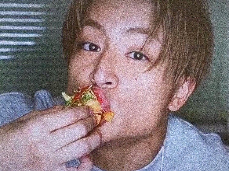S_Yuiiiii's tweet photo. GENERATIONS 5周年！！！

本当に本当に おめでとう🌹🌹💜
これからも素晴���しいパフォーマンスを楽しみにしてます🧐💗
亜嵐くん、これからも大好きだよ❤️
もちろん、みんな大好き。

#GENERATIONSデビュー5周年 
#白濱亜嵐 https://t.co/DaN53hjLpp