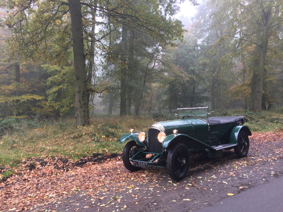 Is autumn and winter the best time to use a vintage Bentley...probably not, but it’s bloody good fun and better than locking them away for the winter!
<a href="/BicesterH/">Bicester Heritage</a> <a href="/bentley_club/">Bentley Drivers Club</a> <a href="/BentleyMotors/">Bentley Motors</a> @VintageCarClub <a href="/Historit/">Historit</a>