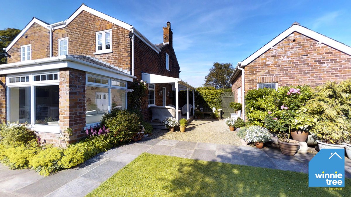 WinnieTreeBPOOL's tweet photo. #COMINGSOON #PROPERTY #FORRENT #DETACHED #3BED #IMMACULATE
✨COMING SOON ...✨
💫🏡Immaculate Rural 3 Bedroom Detached🏡💫
💎Stockydale Road, Blackpool, FY4
🗝️Rent: £1,300🗝️Bond: £1,000
Call us on 01253 304309 and book a viewing! https://t.co/NeTXimtTyP