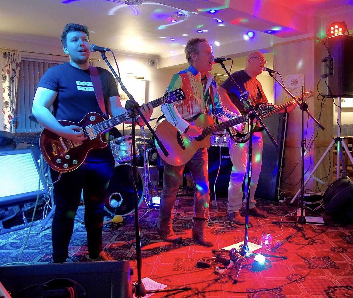 Vice Versa Band tweet media